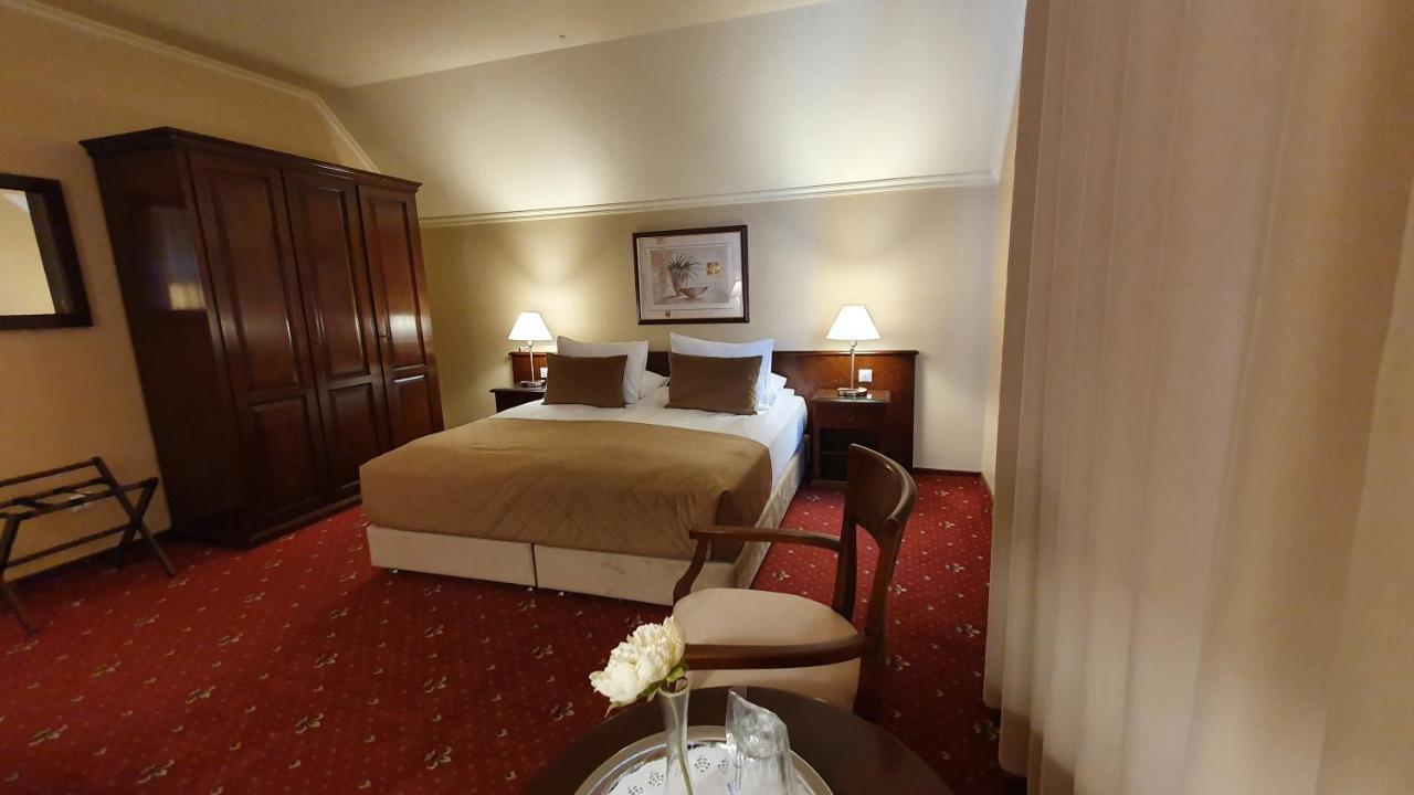 Garden Club 3* Brașov
