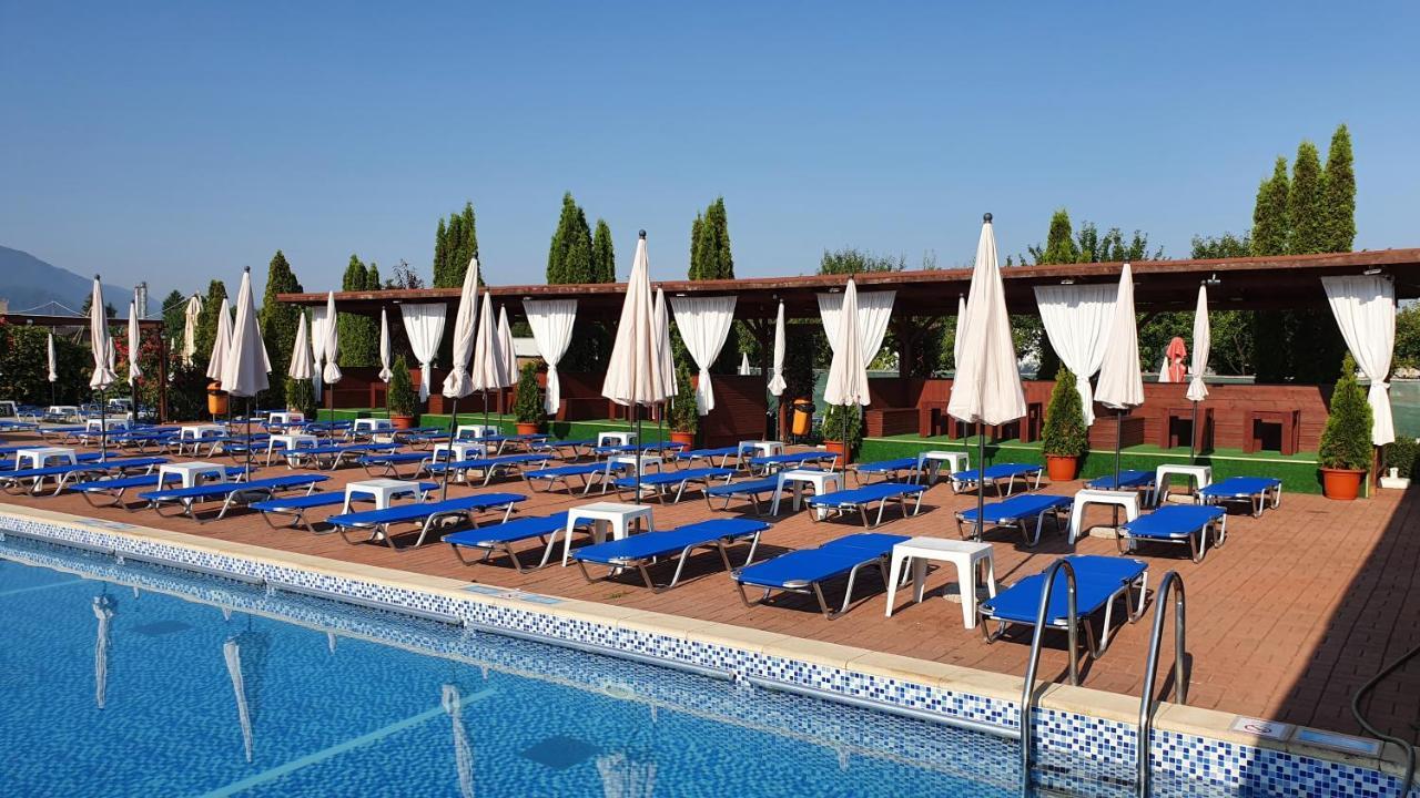 Garden Club 3* Brașov