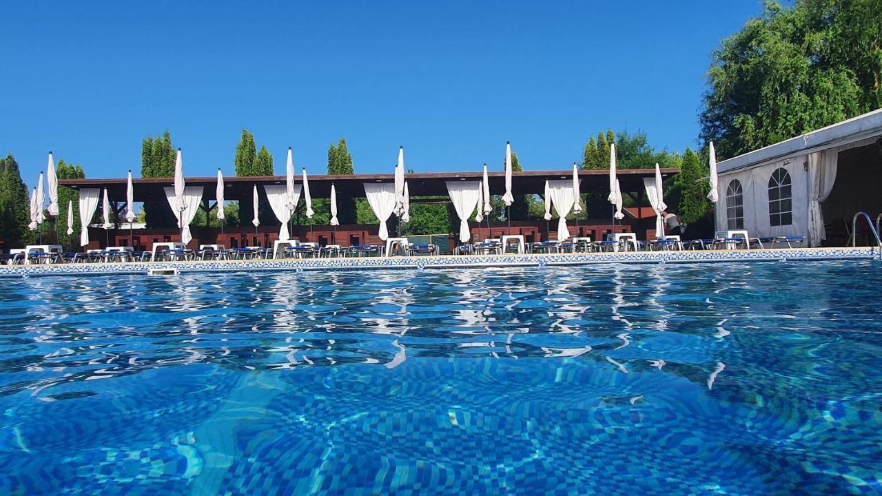 Hotel Garden Club Brașov