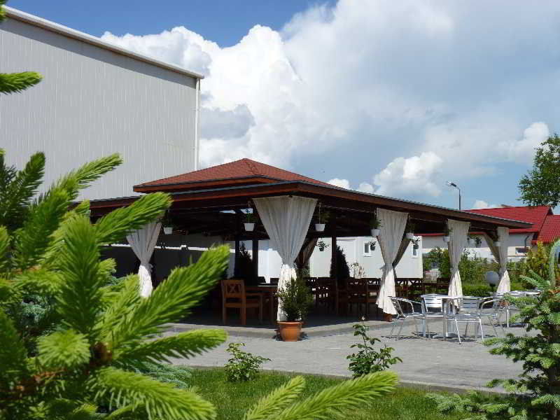 Garden Club Hotel